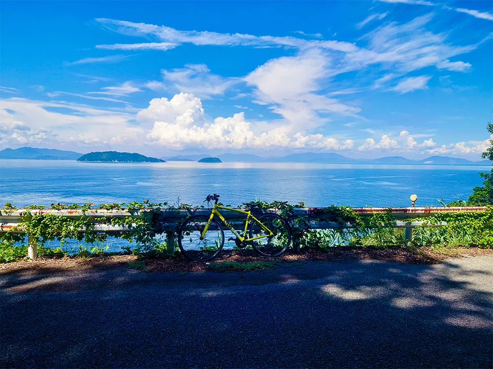 @amana917_goforaway 自転車のある風景（松山市/中島）