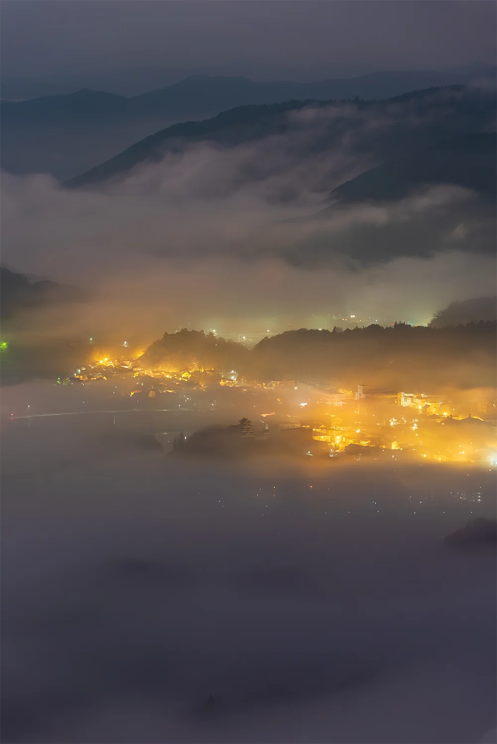 @isao_yuuki 大晦日の霧（大洲市）