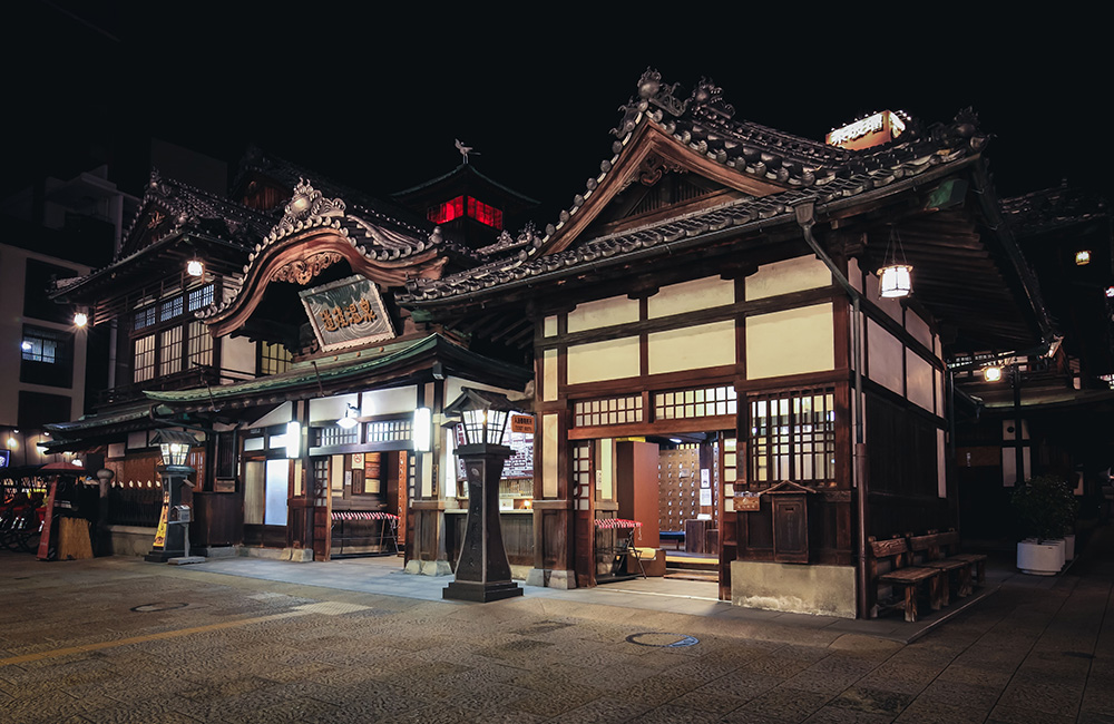 道後温泉本館　趣のある入り口