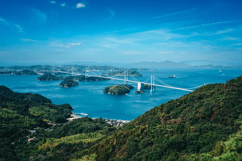 亀老山展望公園から見た来島海峡大橋