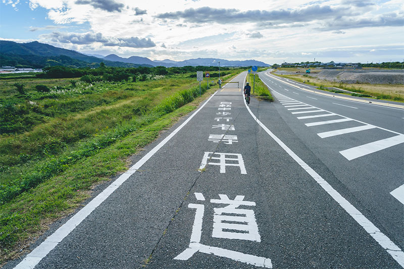 初心者・ファミリー向け。重信川サイクリングロード。